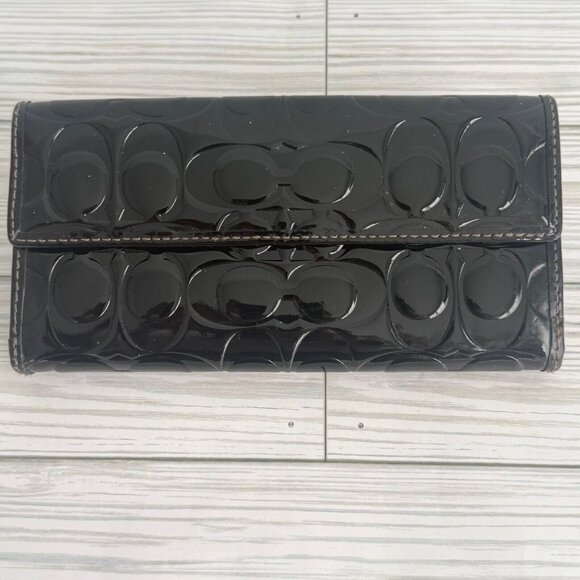 Coach Patent leather  Womens black signature embossed turnlock wallet cardholder - Picture 9 of 10